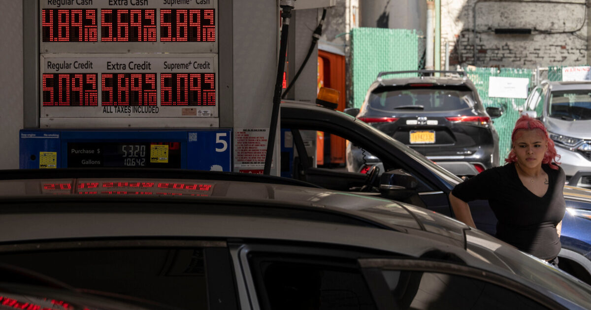 Wall Street Focus: U Takes Center Stage