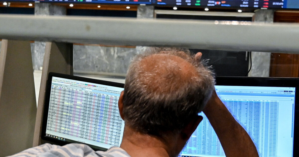 Market Watch: Investors Brace - Analysis and Implications